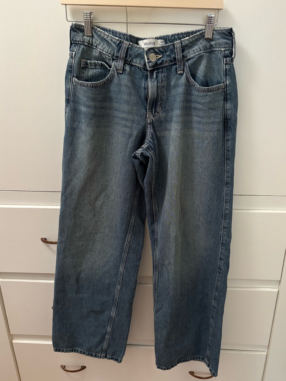 Hollister Low-Rise Baggy Jean